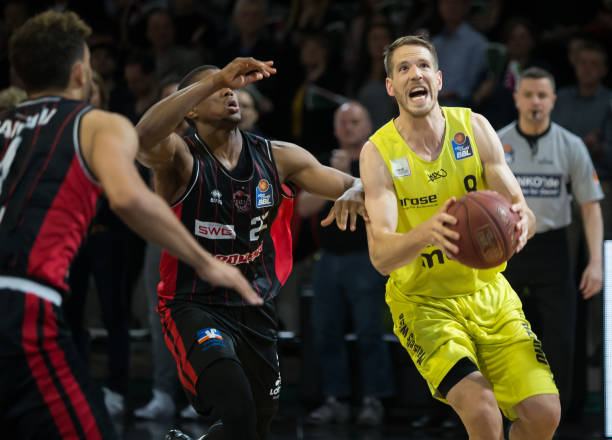 阵巴特拉时 阵巴特拉时