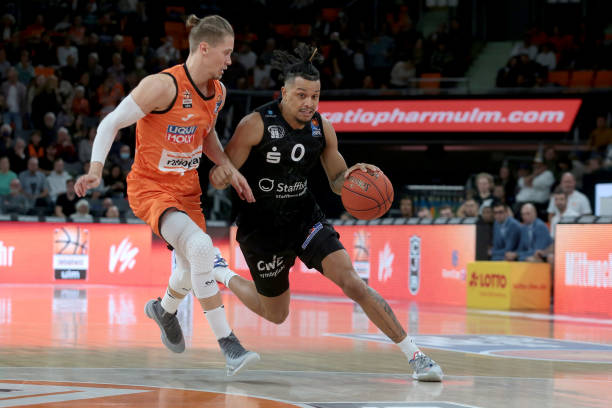 现尤为突出 现尤为突出